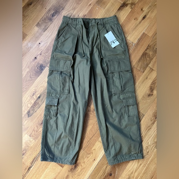 NWT Zara green cargo pants with waist tie - size 4 🔥 - Picture 1 of 5